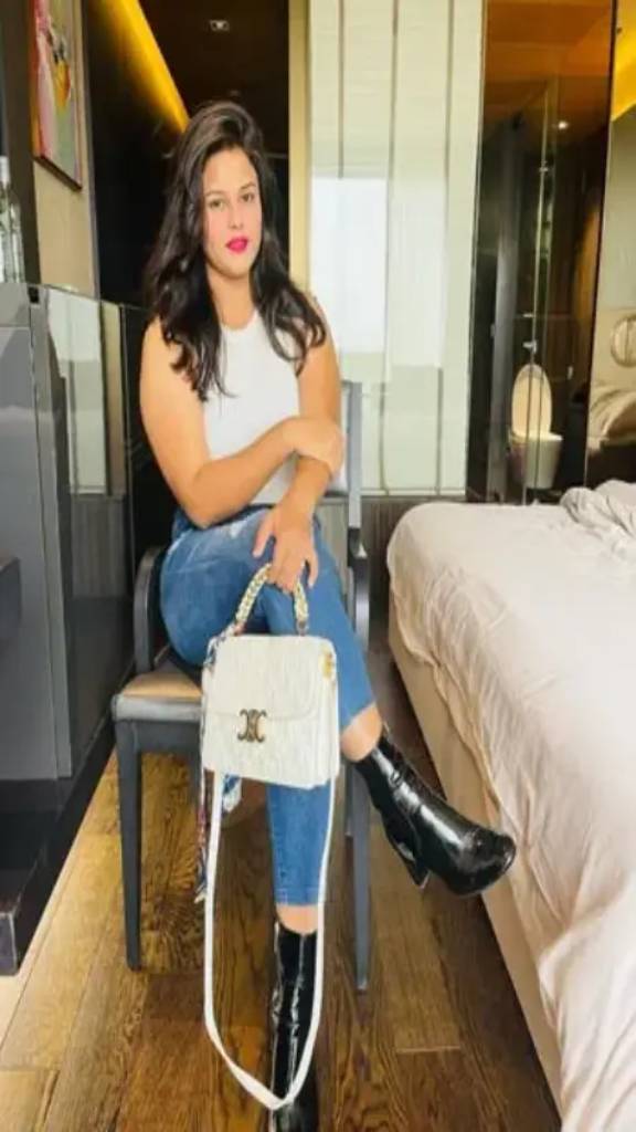 Candolim call girl service